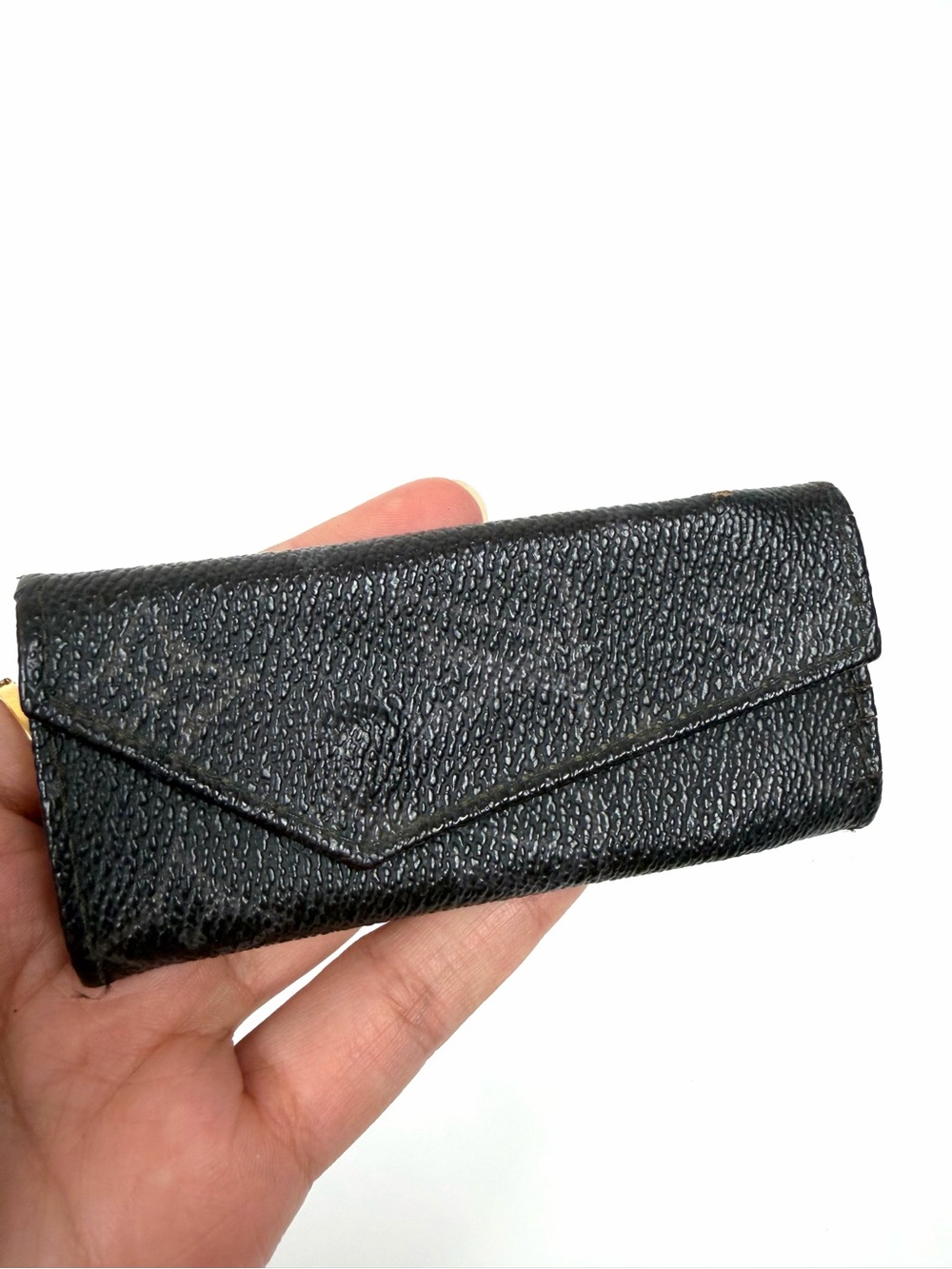Authentic Louis Vuitton Monogram Key Case